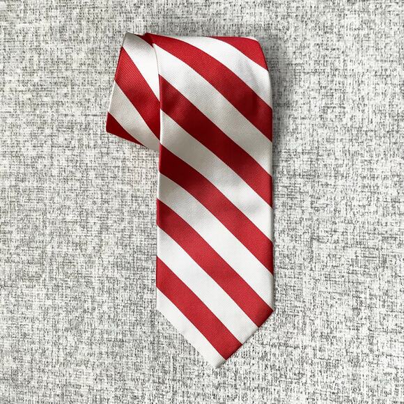 Roundtree & Yorke Red White Striped Silk Neck Tie - Picture 1 of 5
